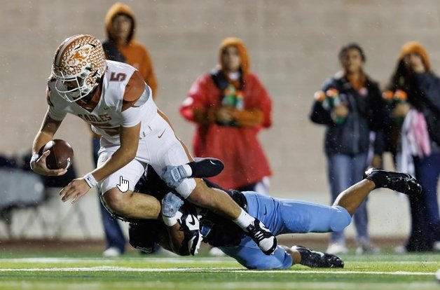 2Linwood Tigers' Roaring Victory: Last-Second Field Goal Seals Dramatic Semi-Final Triumph Over Crawford Cougars